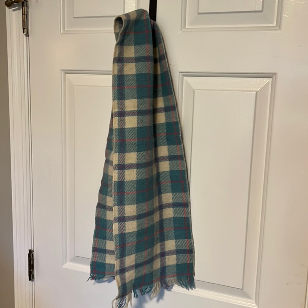 VINTAGE Woolrich Scarf (teal blue, cream, purple and red)